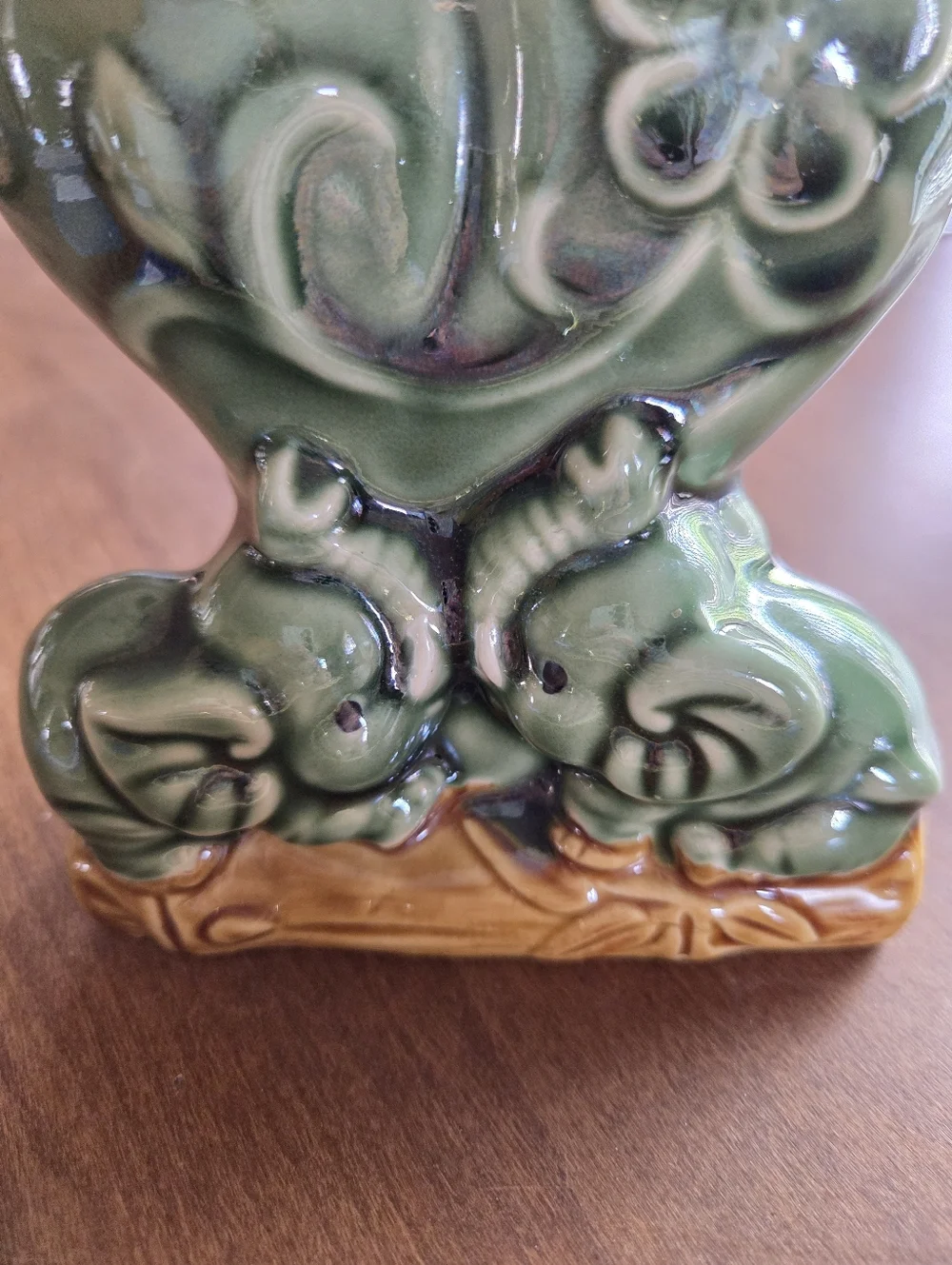 Majolica Double Lucky Elephant Planter